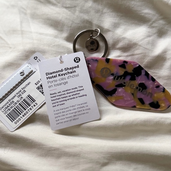 Lululemon Keychain - Picture 5 of 6